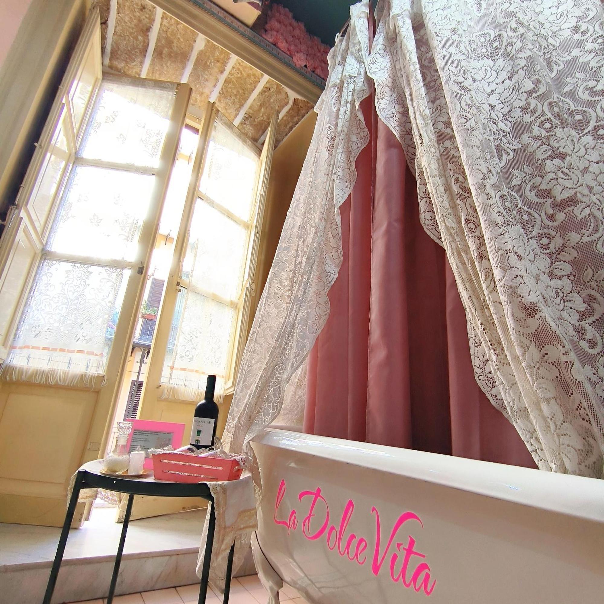 Vittorio Emanuele Rooms Di Prinzi Palermo Eksteriør billede