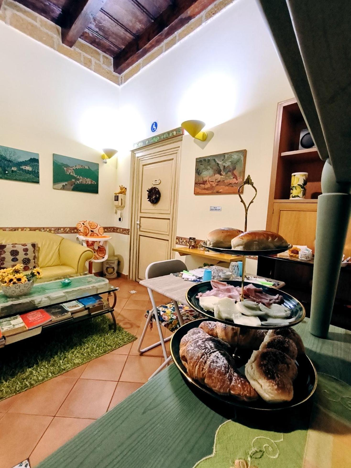 Vittorio Emanuele Rooms Di Prinzi Palermo Eksteriør billede